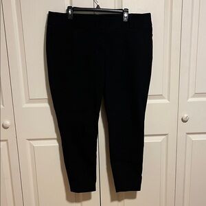 LOFT Black women’s pants, size 16